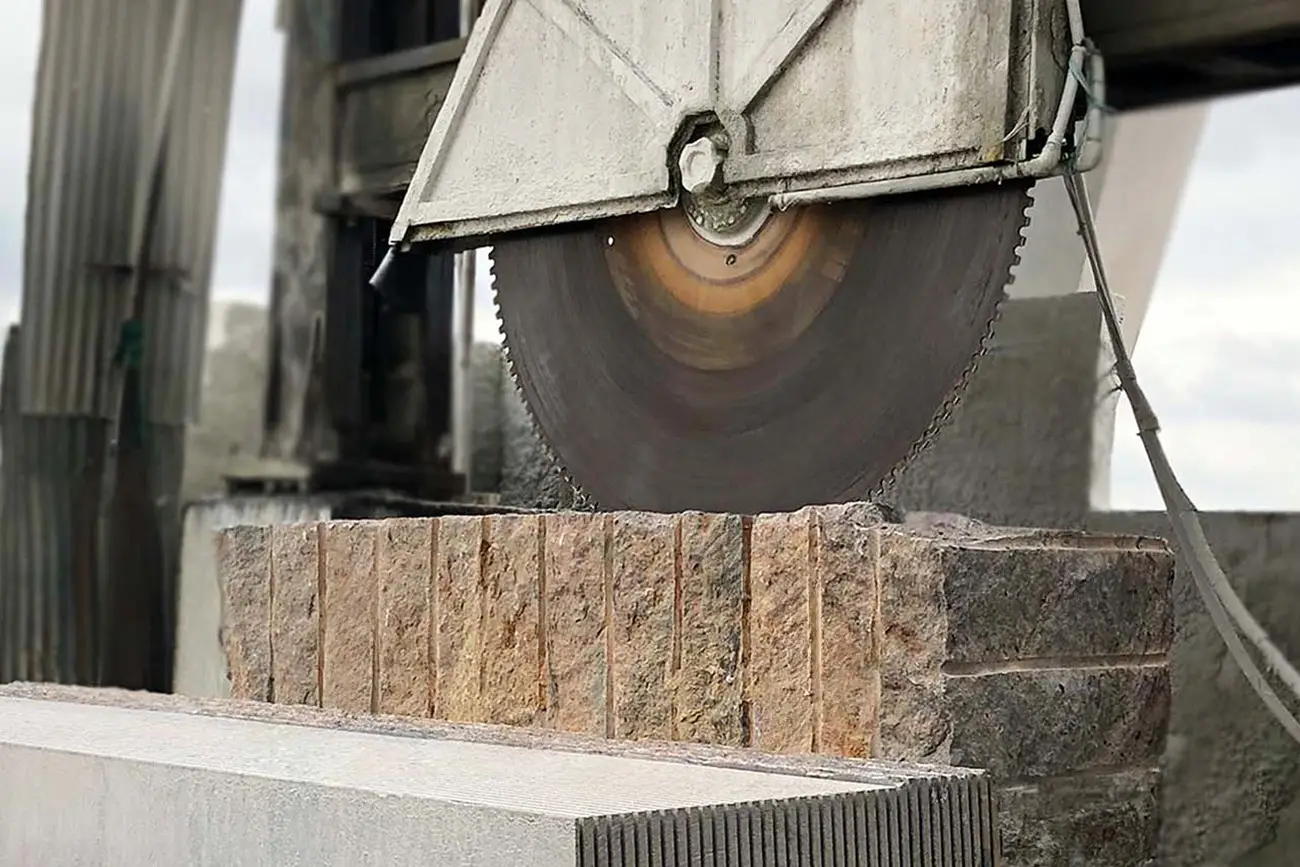 Single blade block cutter